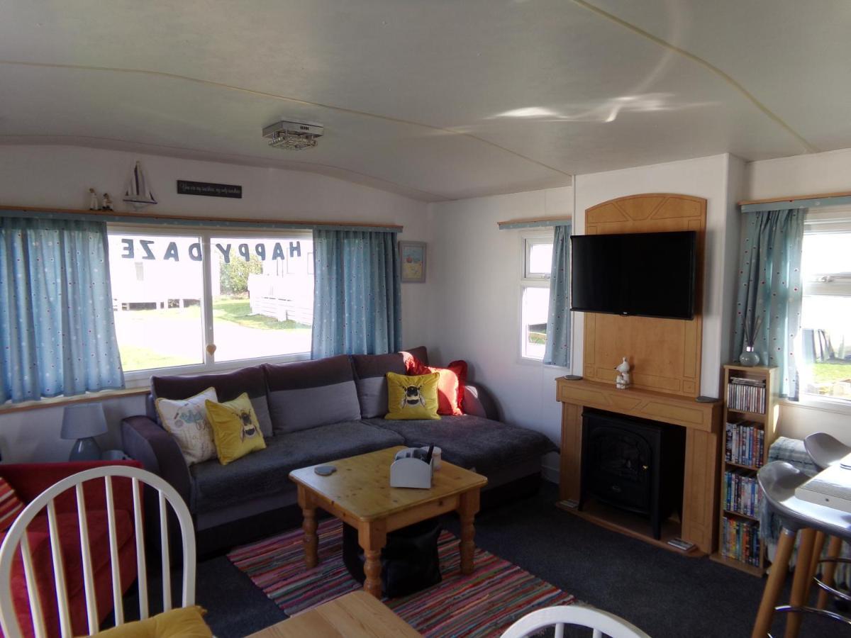 Happydaze Caravan Bacton (Norfolk) Exterior foto